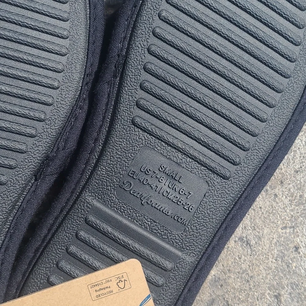 New! Dearfoams Dluxe Mens Small 7/8 Black 'Dad Life' Slippers